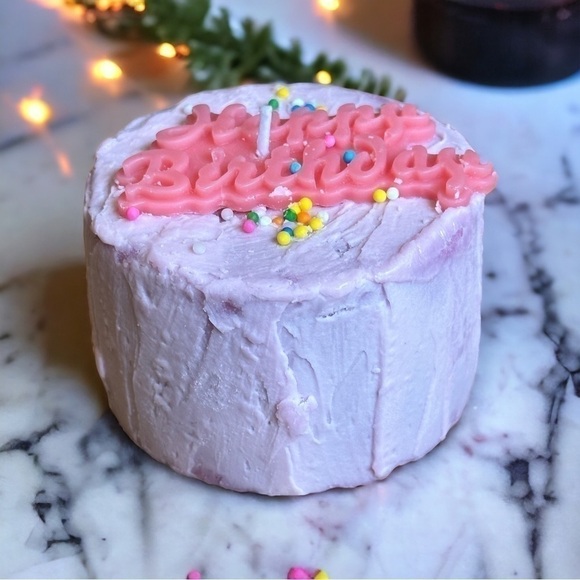 ⚠️SALE Candle // Handmade Happy Birthday Cake Shaped Candle SEND OFFERS - Picture 4 of 5